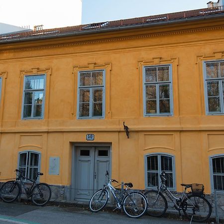 Appartements In Graz Beim Lkh Buitenkant foto