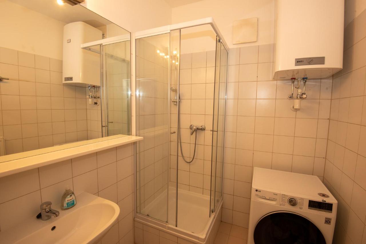 Appartements In Graz Beim Lkh Buitenkant foto